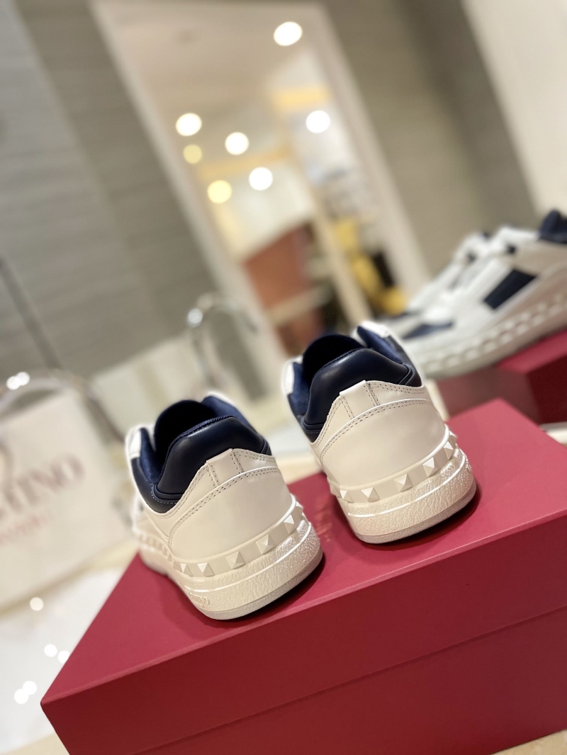 Valentino Sneakers